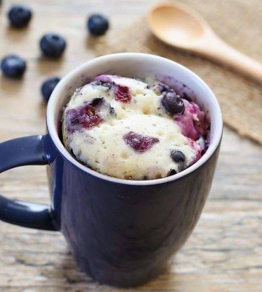 Keto Berry Mug Cake