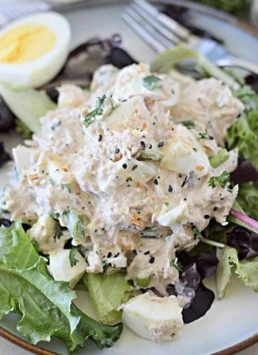 Bagel Tuna Egg Salad