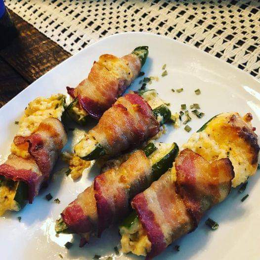 Bacon Wrapped Jalapeño Poppers