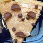 Chocolate Peanut Butter Cup Dessert Pizza! 🍫🥜🍕