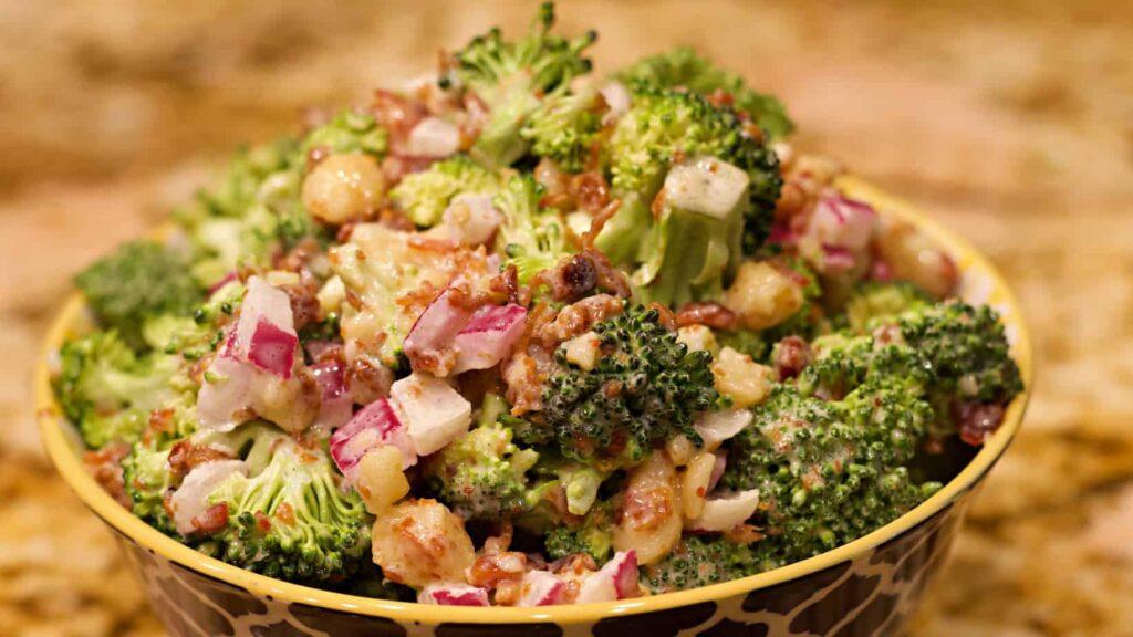 KETO BROCCOLI SALAD RECIPE