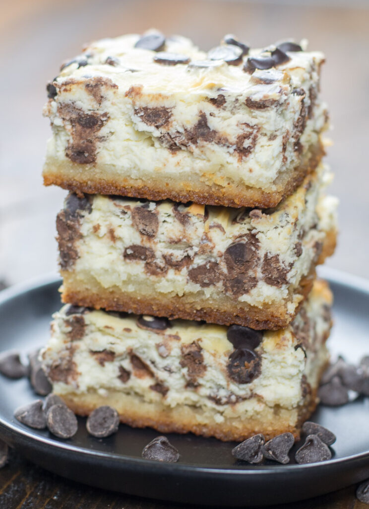 Keto Chocolate Chip Cheesecake Bars