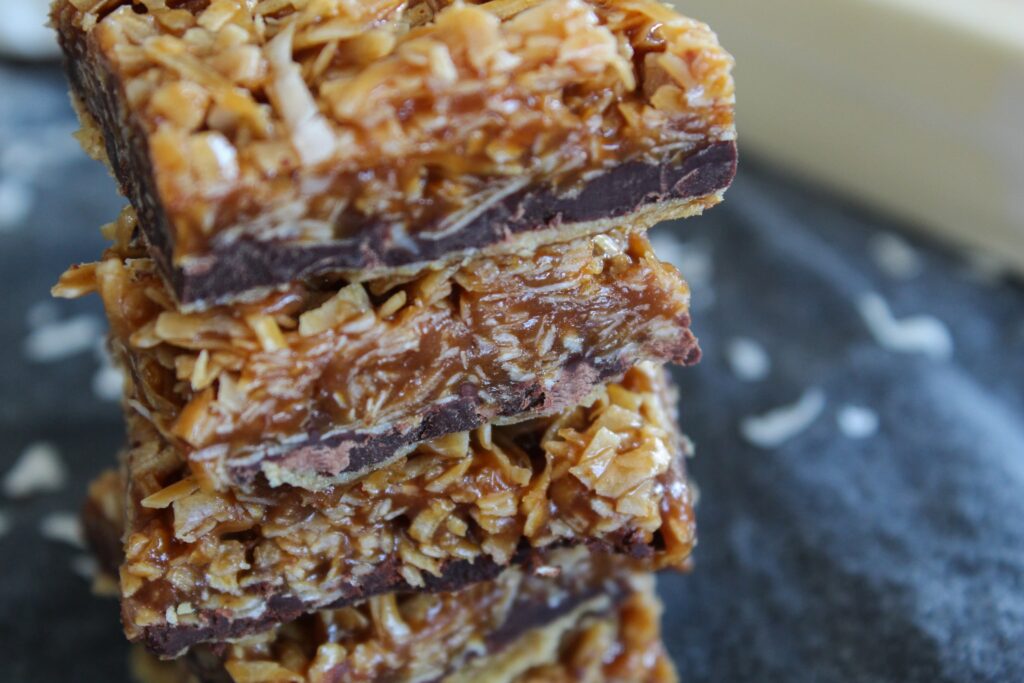 Keto friendly SAMOA copycat bars!