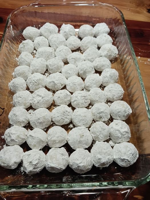 Buttery Pecan Snowball Cookies Recipe