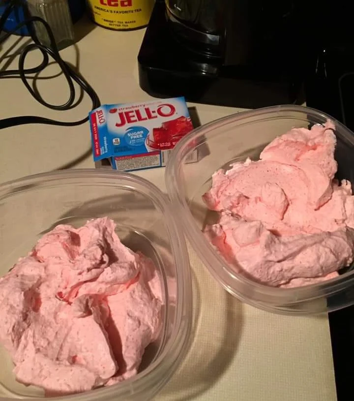 2-INGREDIENT CREAMY JELLO YOGURT FLUFF