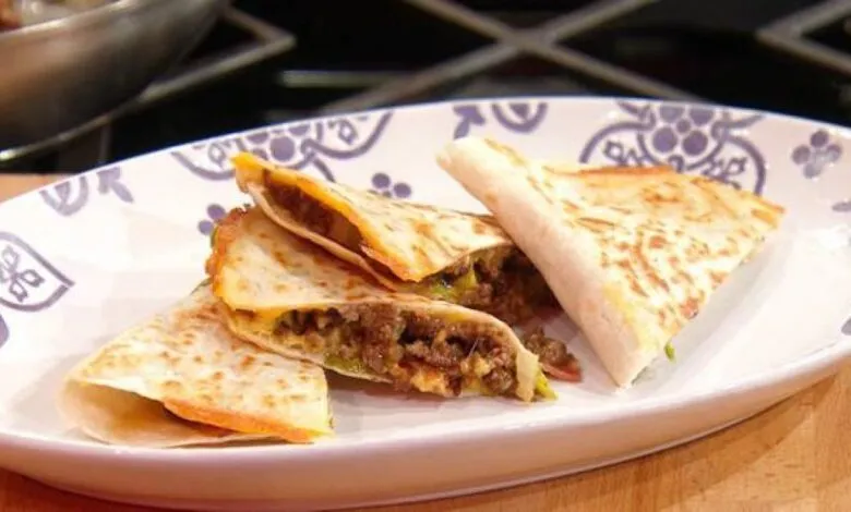 KETO BACON CHEESEBURGER QUESADILLAS