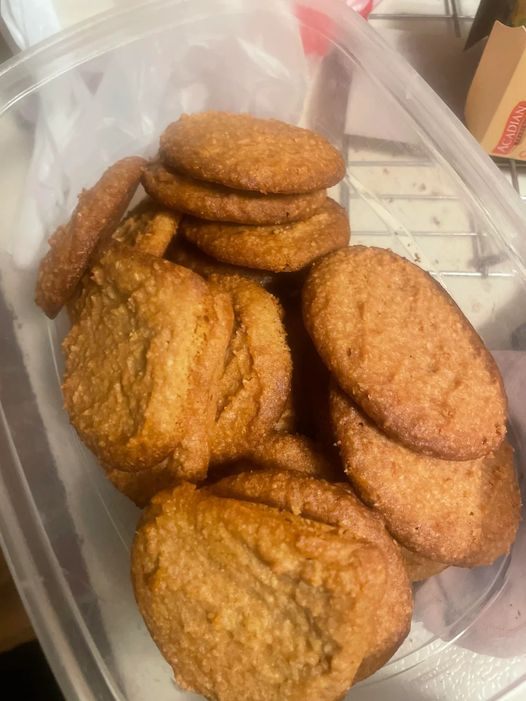 KETO PEANUT BUTTER COOKIES