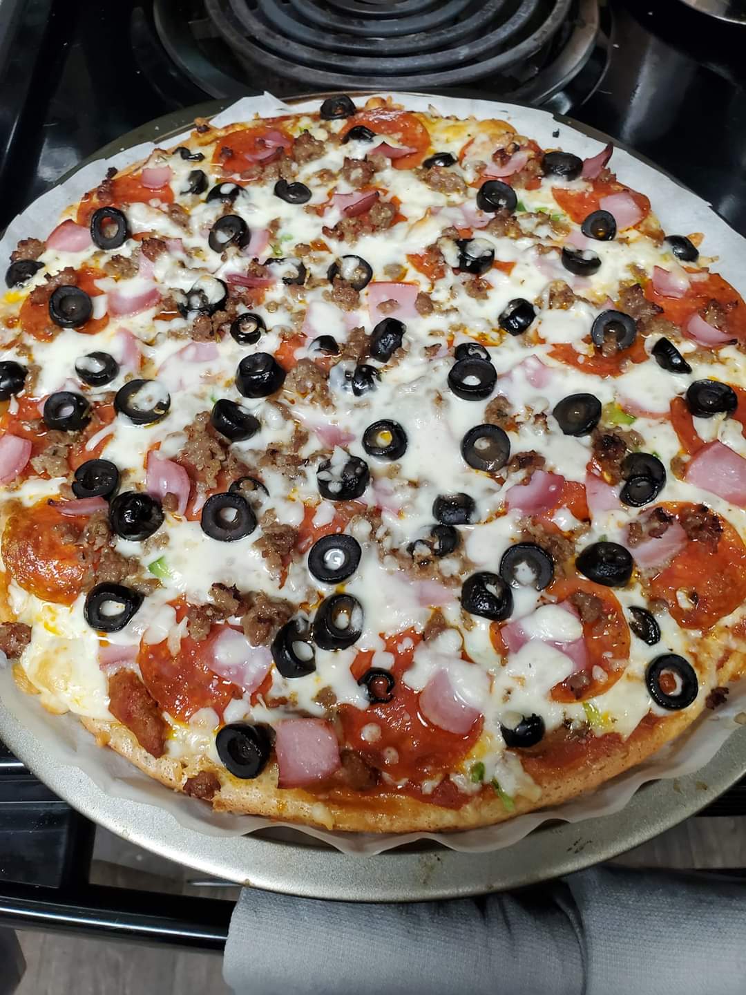 Keto pizza perfect recipe with almond flour