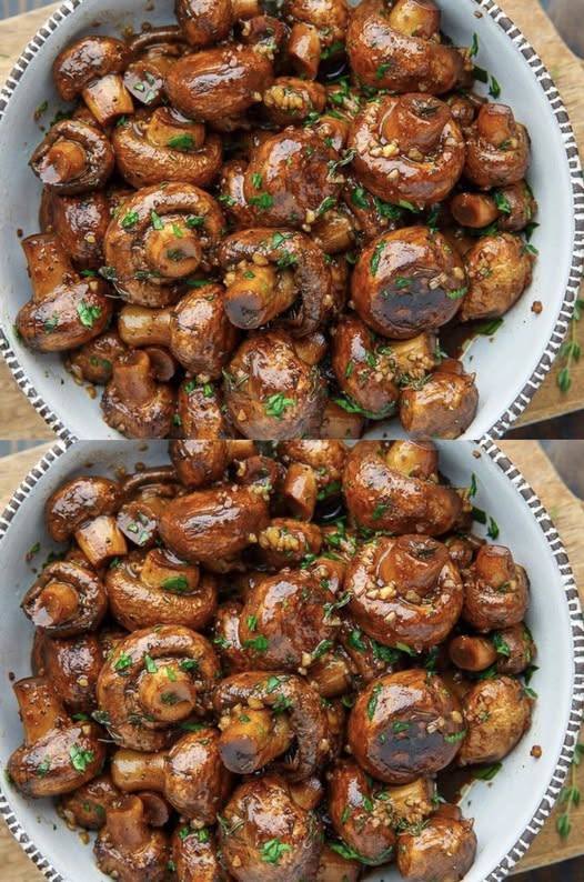 Air Fryer Mushrooms Recipe with Garlic
