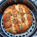 Air Fryer Pull-Apart Cheese Garlic Bread